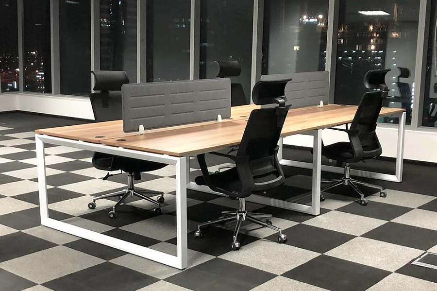 What Desk Is Best For Office Workers to Save the Health of Their Backs
