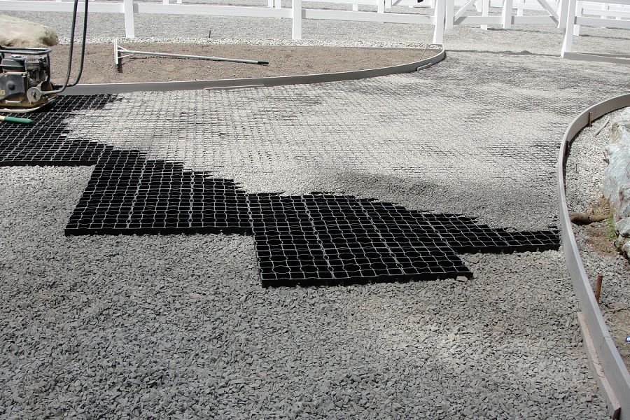How Plastic Grid Paving Works To Protect Your Lawn