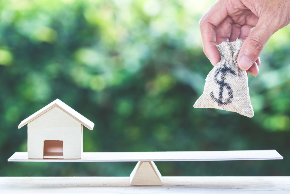 5 Reasons to Sell Your Home If You’re in a Money Crisis
