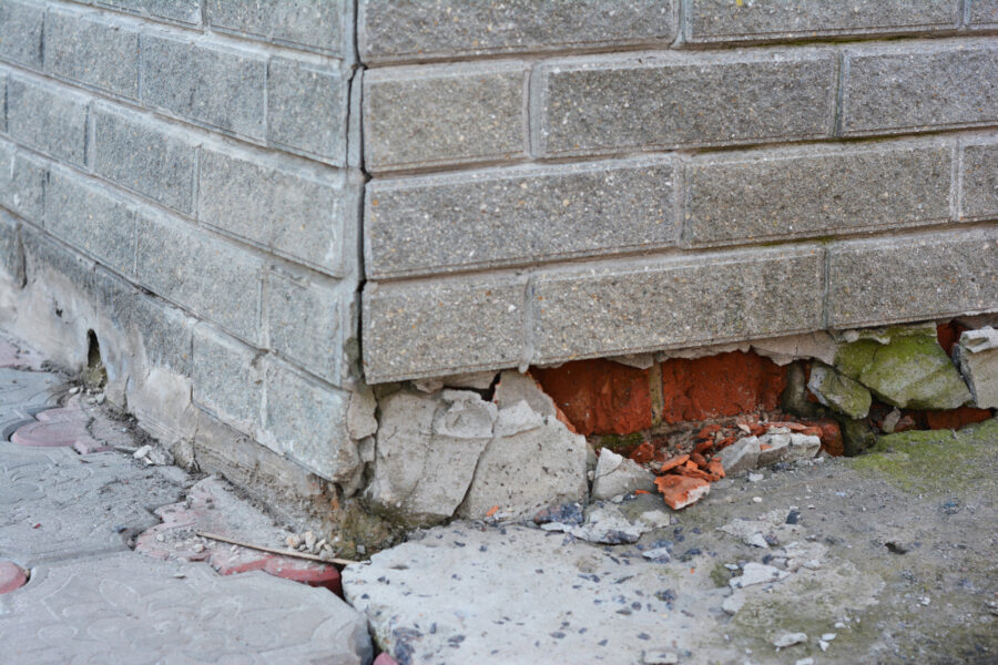 5 Common Signs of Home Foundation Problems