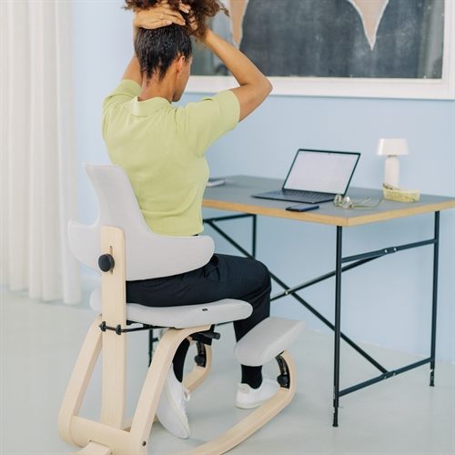 Why Should You Buy a Kneeling Chair for Your Home Office