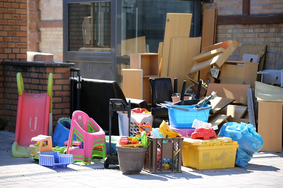 Professional disposal out of apartments, also picking up bulky waste