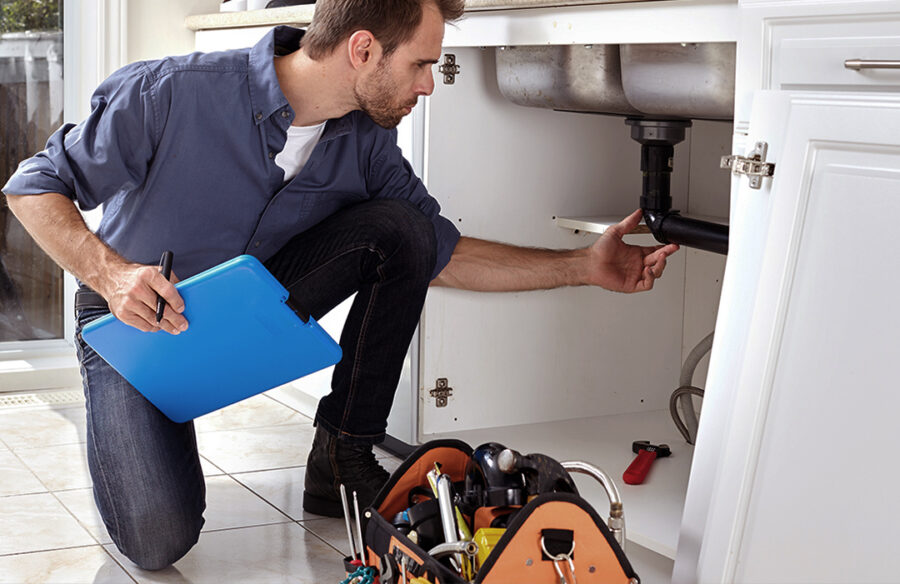3 Reasons To Hire a Water Damage Repair Company