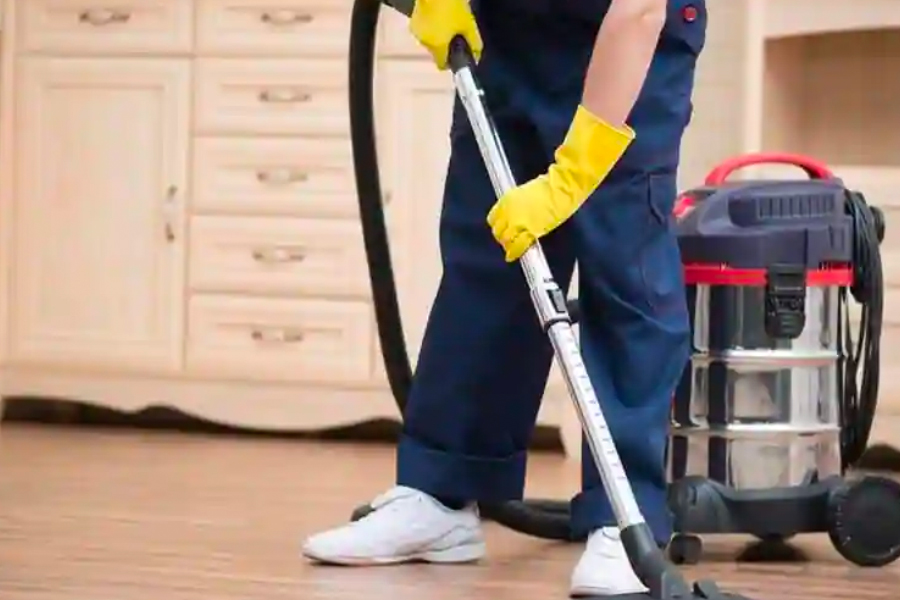 Top 8 Benefits of Hiring Professional Cleaning Services