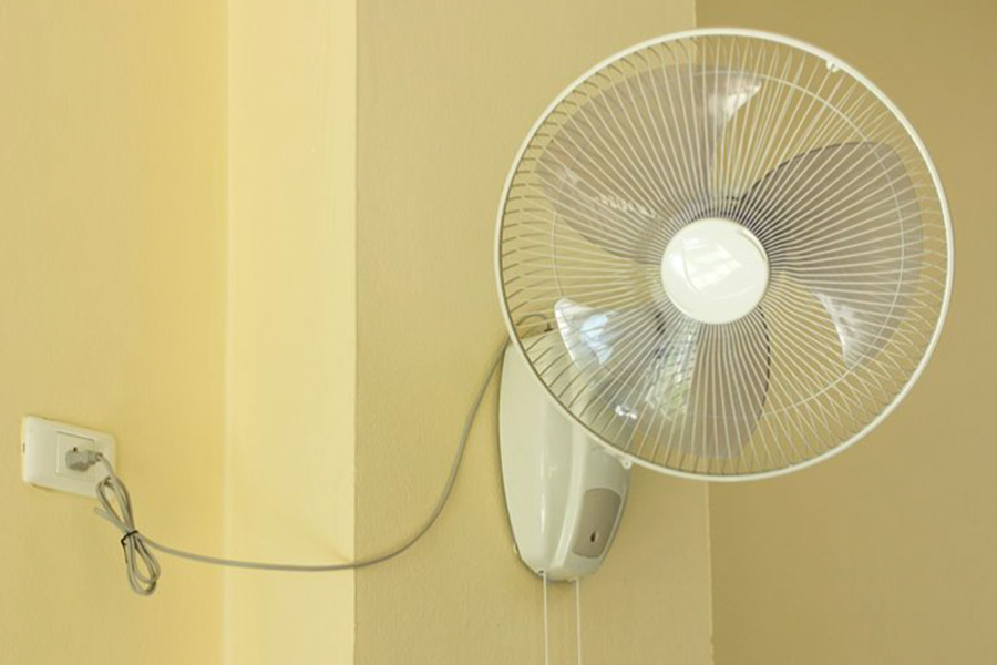 Wall Fans That Fit Rooms With Active Daily Use
